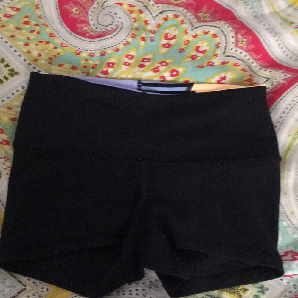 lululemon athletica Black Shorts with Pastel Peach and Lavender Accent Waistband